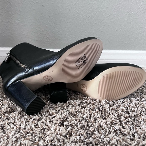 Michael Kors FRENCHIE Booties - Picture 5 of 7